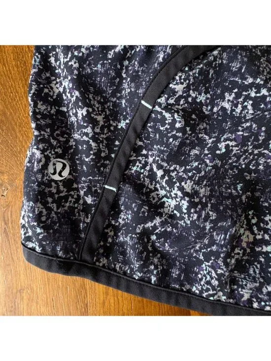 LULULEMON Run Times Shorts Womens 6 Black 4" Athletic Running Gym Speed Short - Picture 7 of 9